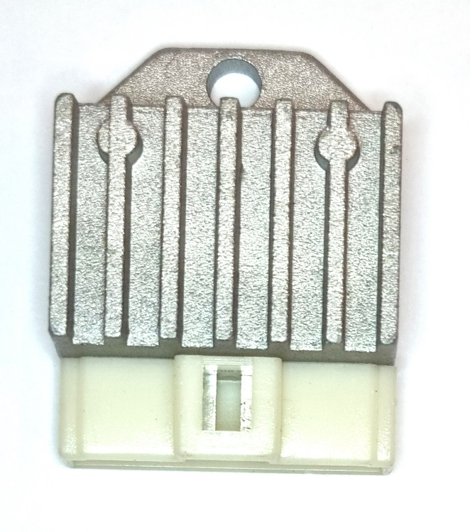 Регулятор напряжения AD50